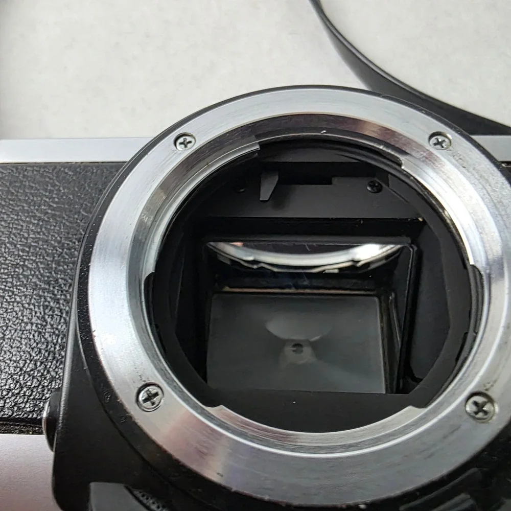 Minolta XG-7 35mm SLR Film Camera MD Rokkor-X 50mm f/1.7 Lens Tested